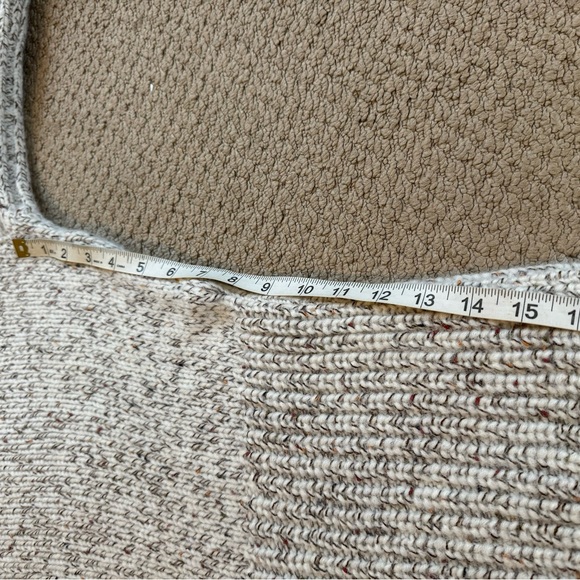 Club Monaco Xiomara Chunky Knit Turtleneck Cream/Tan Sweater Poncho Size M-L - Picture 9 of 11